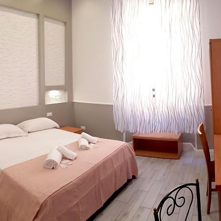 Legends Hostel Рим Екстериор снимка