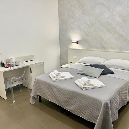 Legends Hostel Рим Екстериор снимка