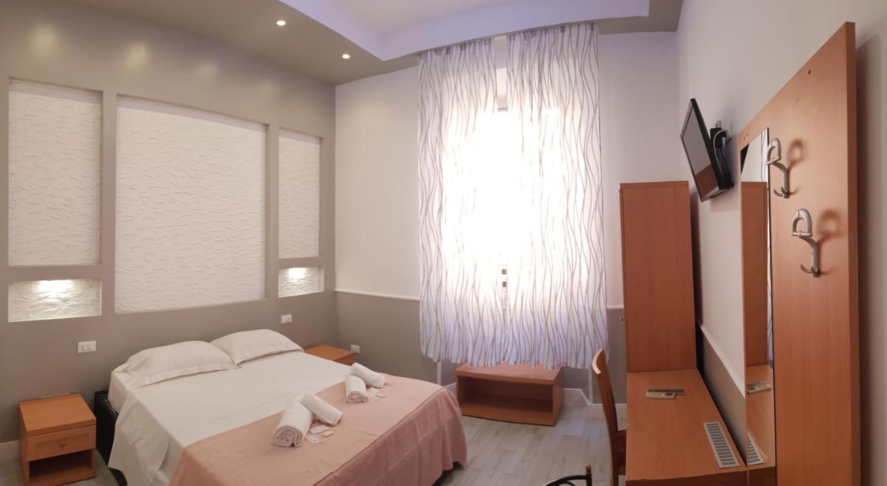 Legends Hostel Рим Екстериор снимка