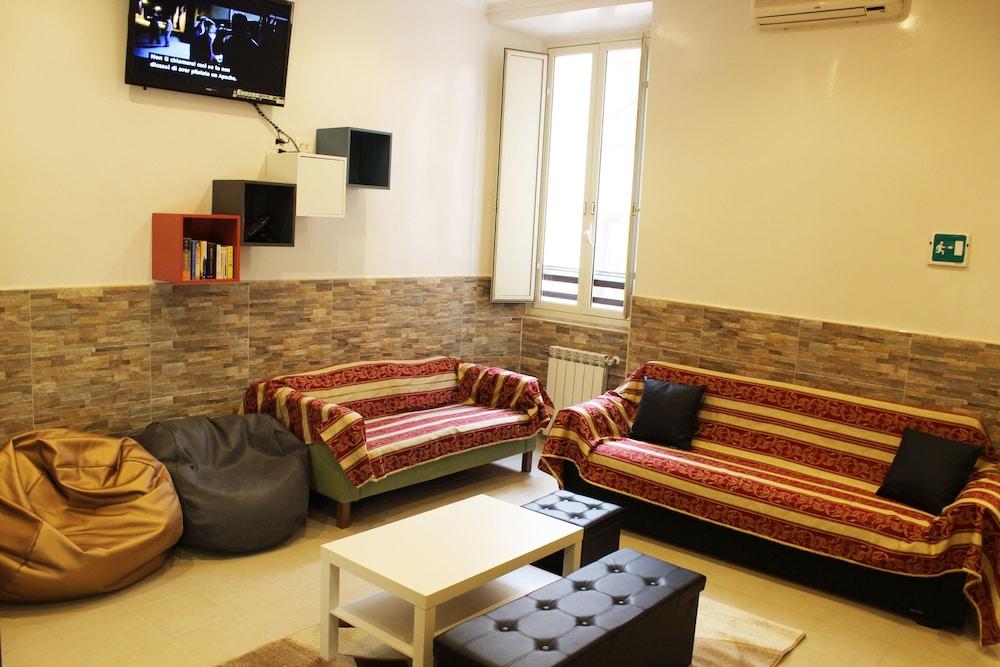 Legends Hostel Рим Екстериор снимка