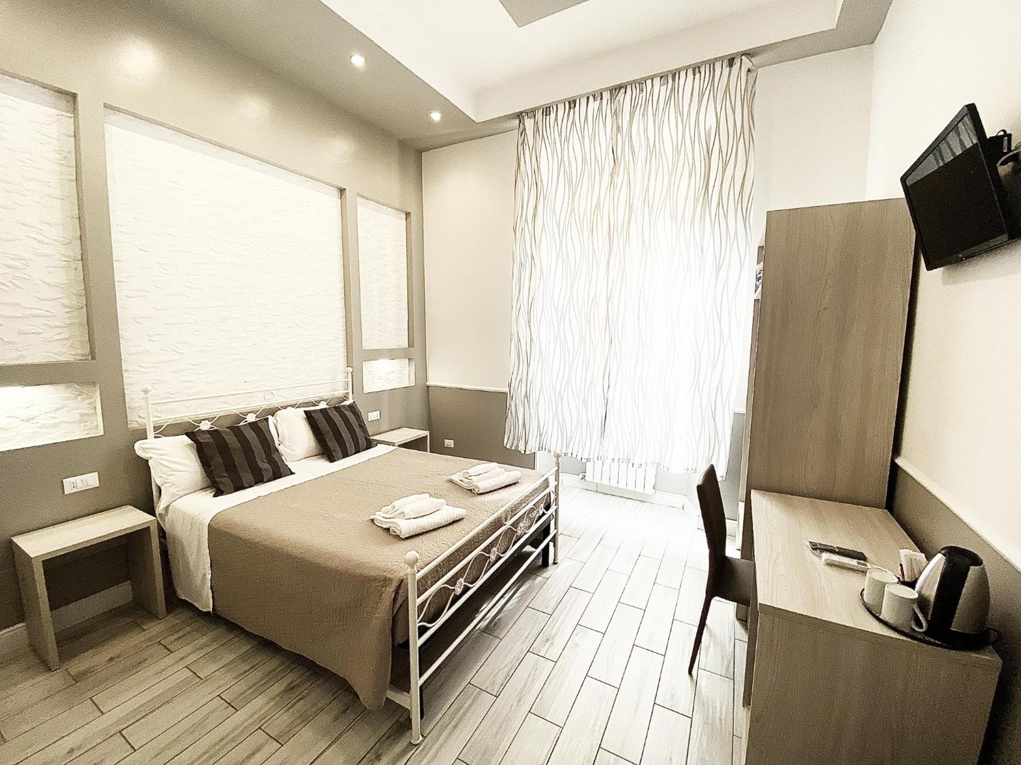 Legends Hostel Рим Екстериор снимка