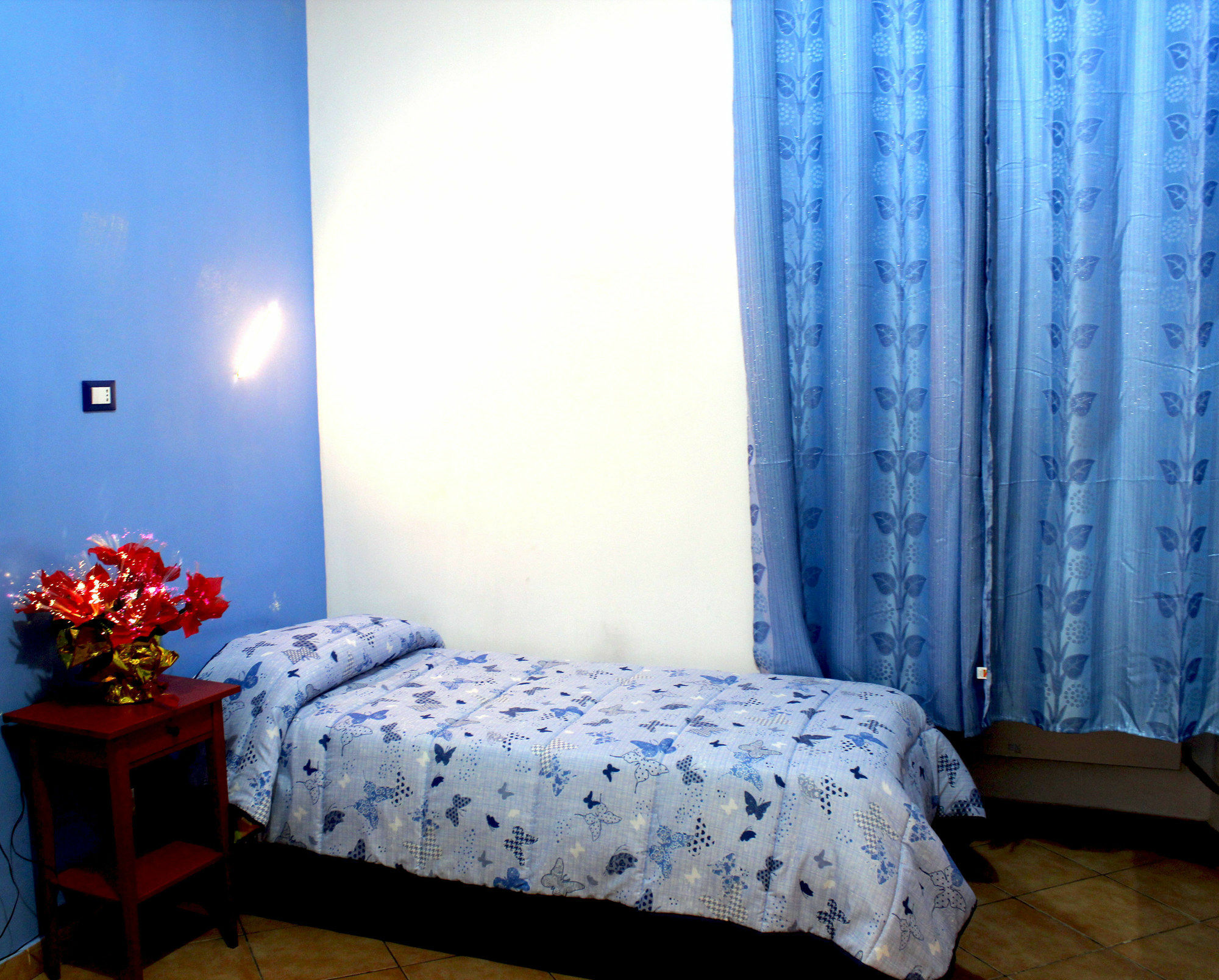 Legends Hostel Рим Екстериор снимка