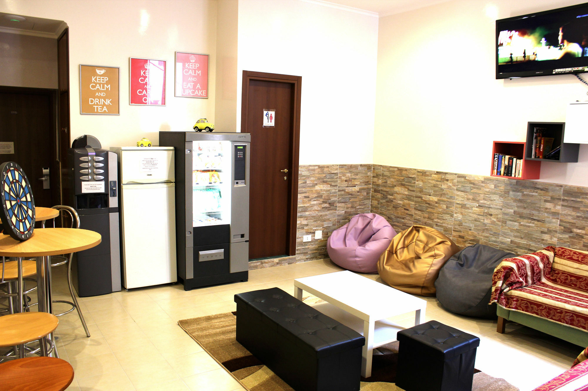 Legends Hostel Рим Екстериор снимка